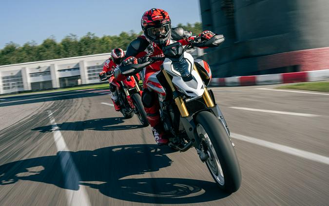 2026 Ducati Hypermotard V2 SP