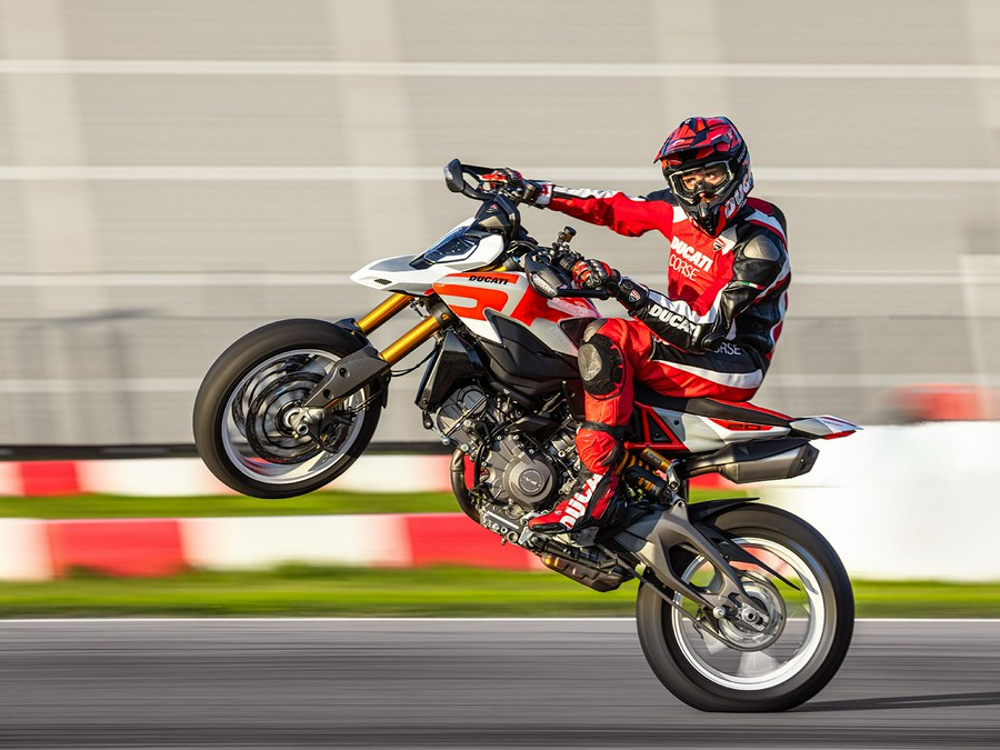 2026 Ducati Hypermotard V2 SP