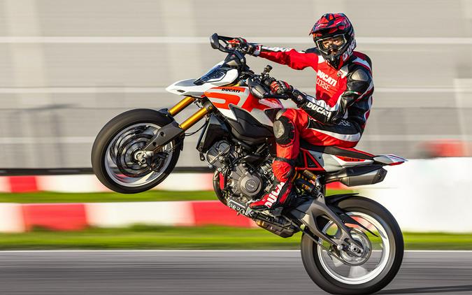 2026 Ducati Hypermotard V2 SP