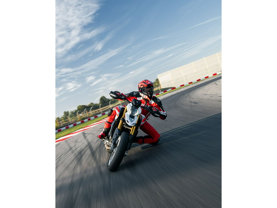 2026 Ducati Hypermotard V2 SP