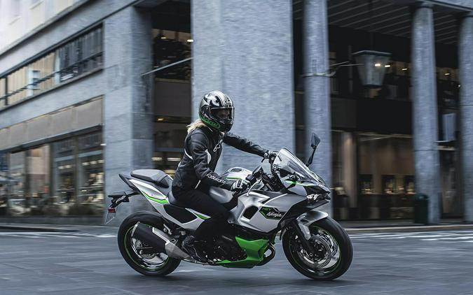2024 Kawasaki Ninja® 7 Hybrid ABS