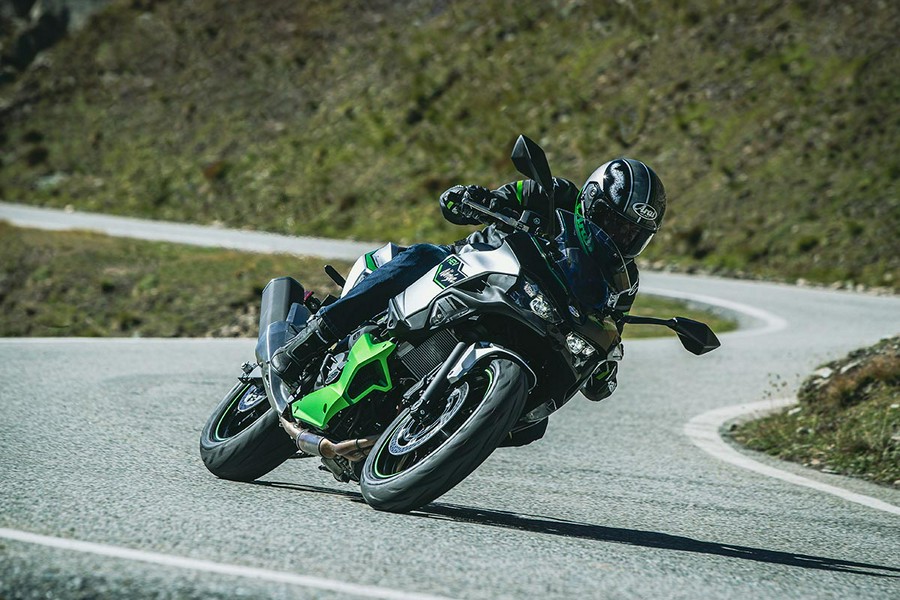 2024 Kawasaki Ninja® 7 Hybrid ABS