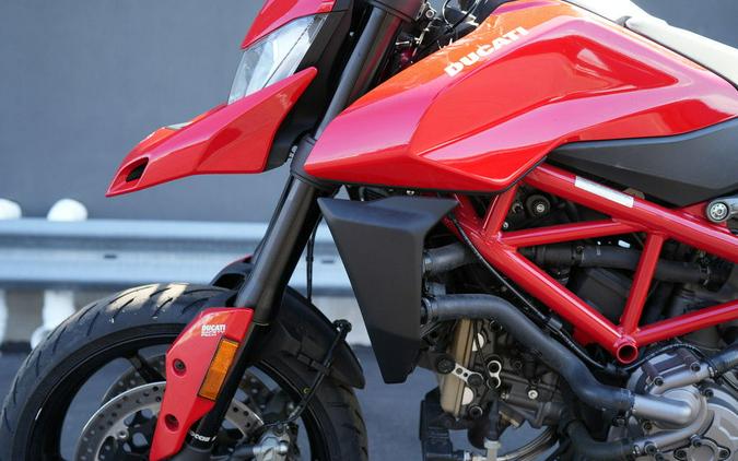 2020 Ducati Hypermotard 950 Red