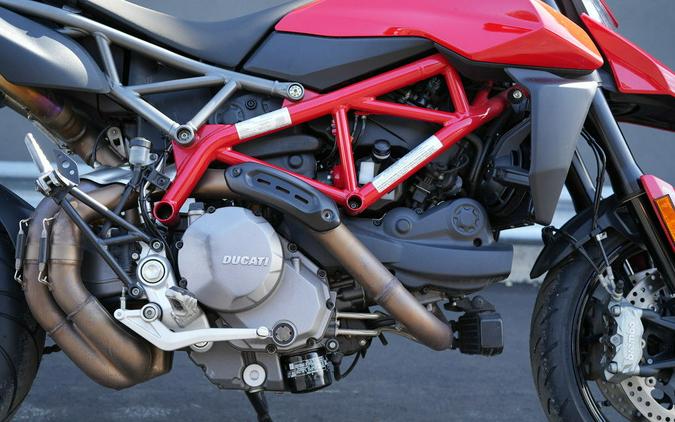 2020 Ducati Hypermotard 950 Red