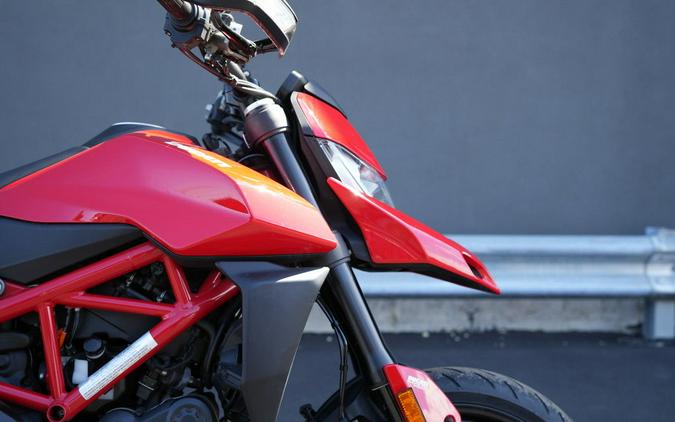 2020 Ducati Hypermotard 950 Red