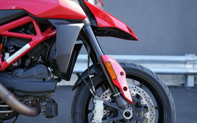 2020 Ducati Hypermotard 950 Red
