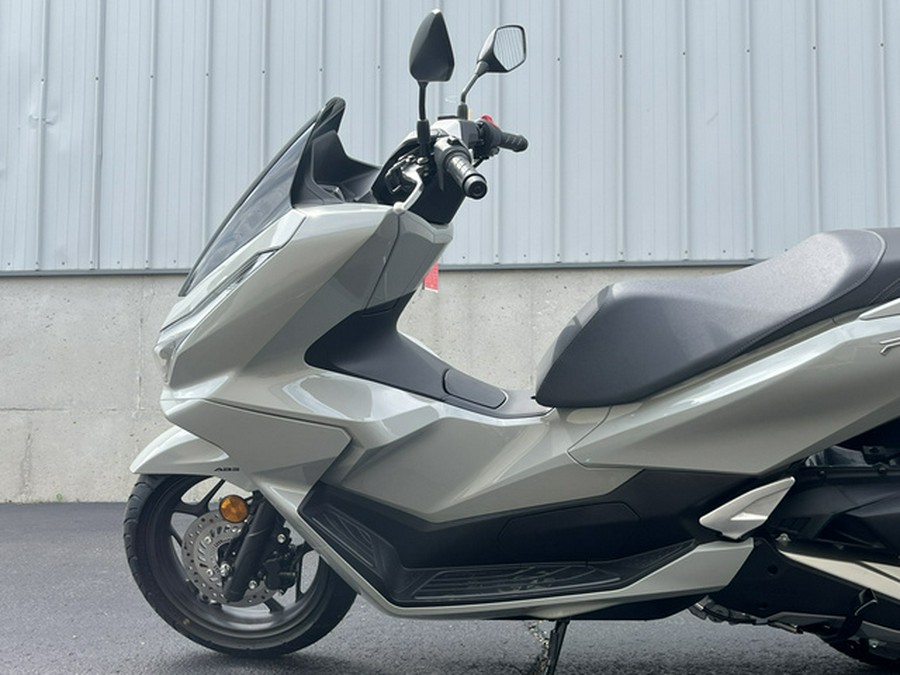 2026 Honda PCX ABS