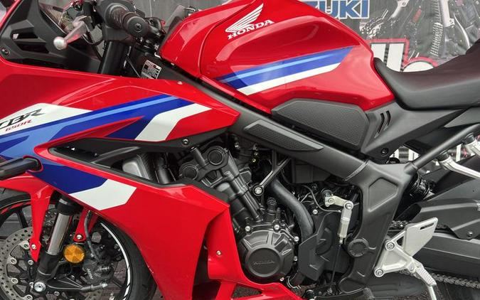 2026 Honda® CBR650R E-Clutch