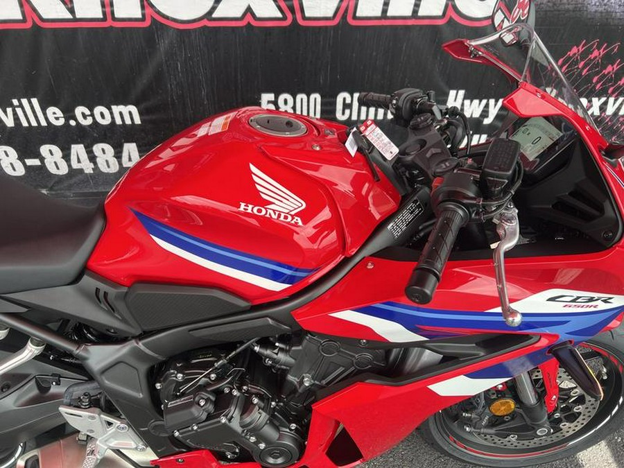 2026 Honda® CBR650R E-Clutch