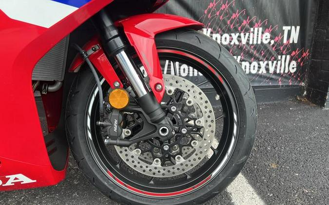 2026 Honda® CBR650R E-Clutch