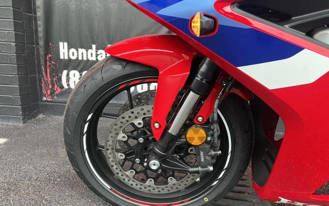2026 Honda® CBR650R E-Clutch