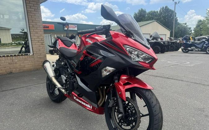 2019 Kawasaki Ninja 400 ABS Metallic Spark Black