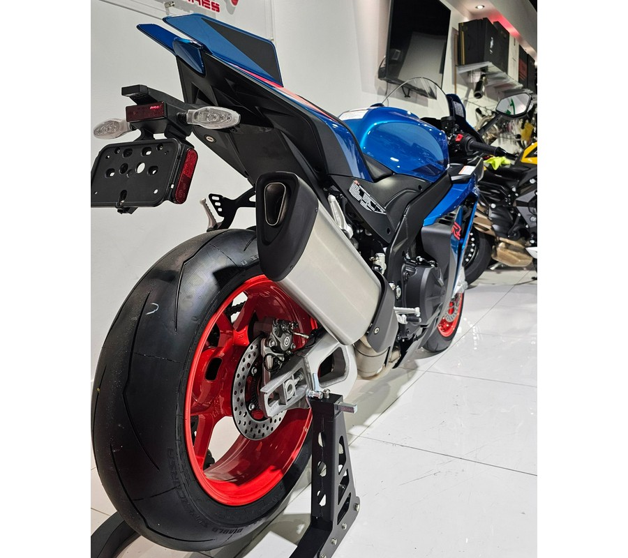 2026 Aprilia RSV4 1100
