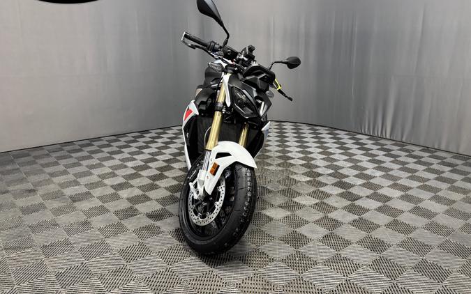 2026 BMW S 1000 R