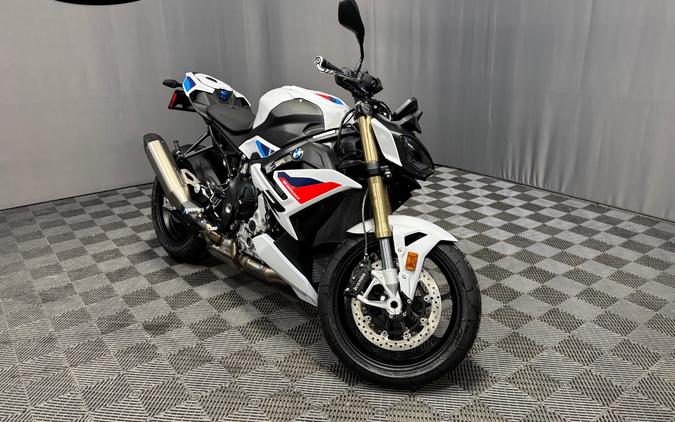 2026 BMW S 1000 R