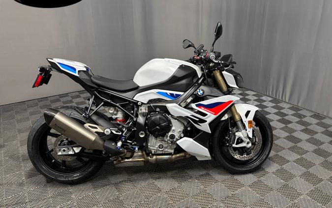 2026 BMW S 1000 R