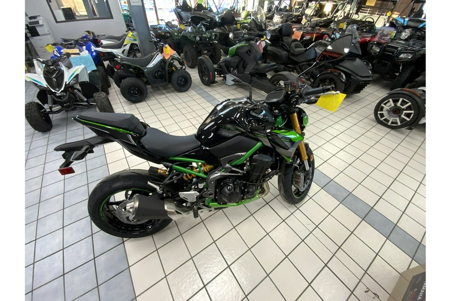 2024 Kawasaki Z900 SE ABS