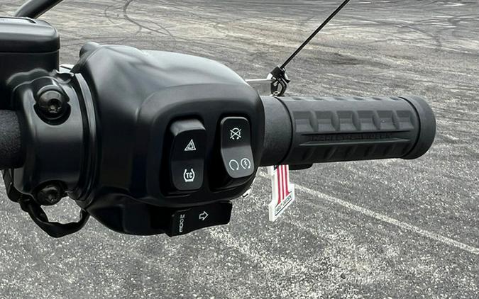 2025 Harley-Davidson Softail FXBB - Street Bob