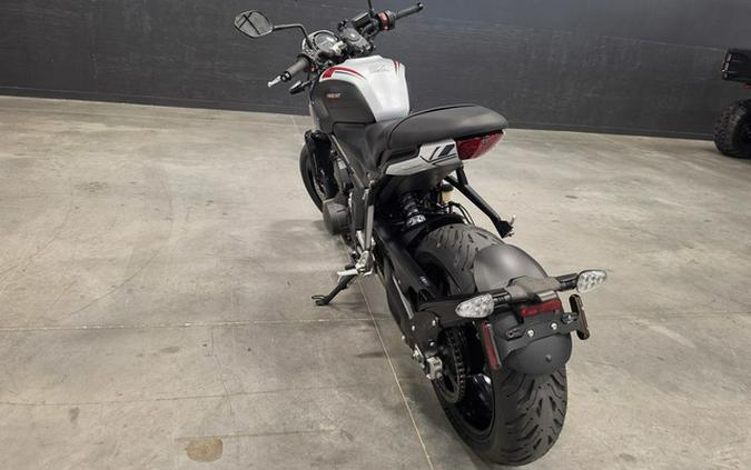 2025 Triumph Trident 660 Triple Tribute Edition Snowdonia White