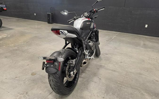 2025 Triumph Trident 660 Triple Tribute Edition Snowdonia White