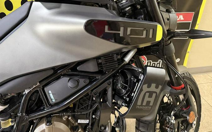 2024 Husqvarna SVARTPILEN 401