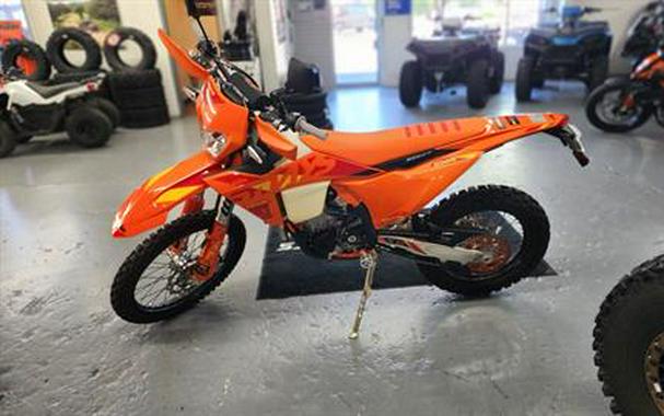 2025 KTM 500 EXC-F Six Days