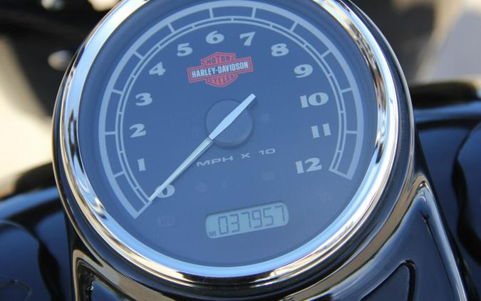 2016 Harley-Davidson Softail Slim