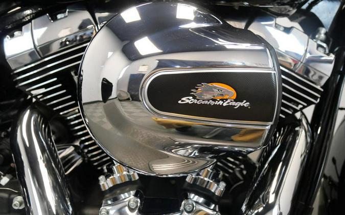 2015 Harley-Davidson® FLHXS - Street Glide® Special