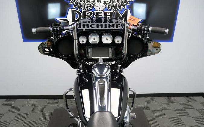 2015 Harley-Davidson® FLHXS - Street Glide® Special