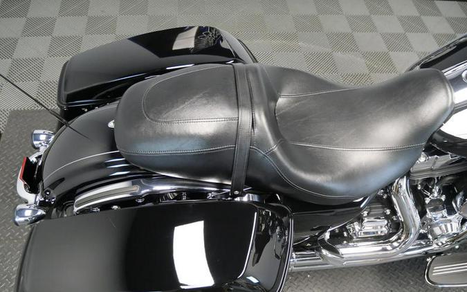 2015 Harley-Davidson® FLHXS - Street Glide® Special