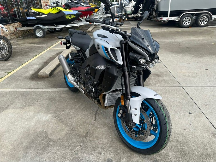 2025 Yamaha MT 10