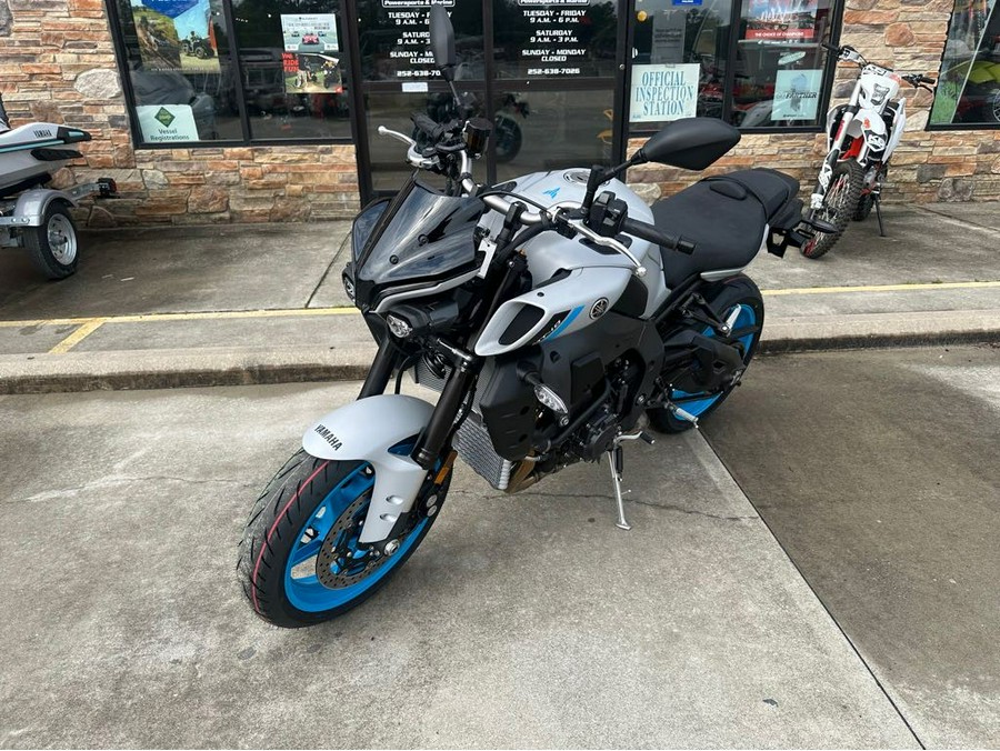 2025 Yamaha MT 10