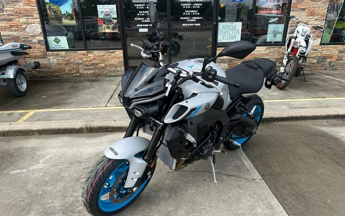 2025 Yamaha MT 10