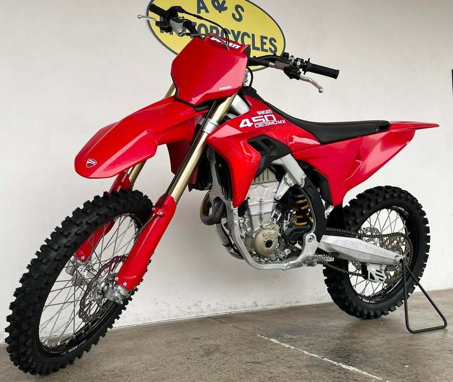 2026 Ducati DESMO 450MX