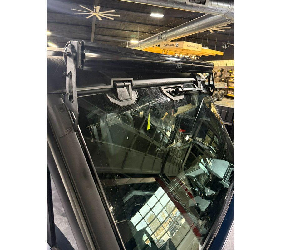 2026 Can-Am Defender Limited HD11