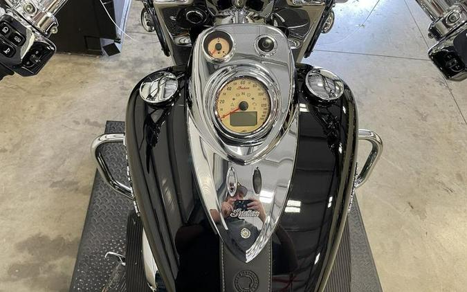 2020 Indian Motorcycle® Springfield® Thunder Black