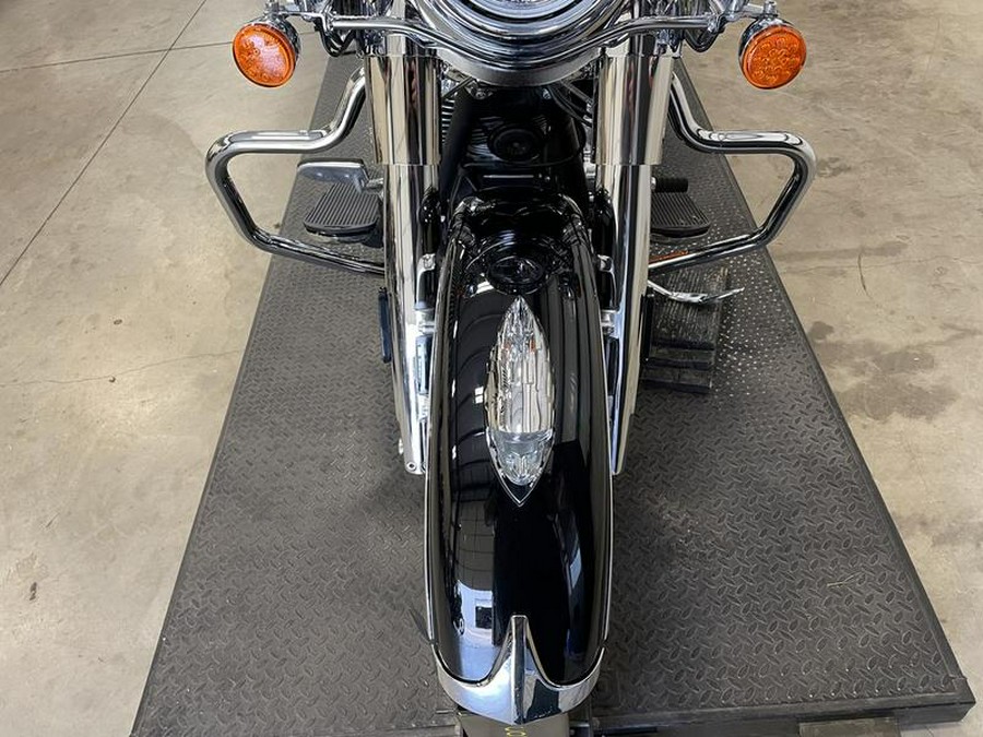 2020 Indian Motorcycle® Springfield® Thunder Black