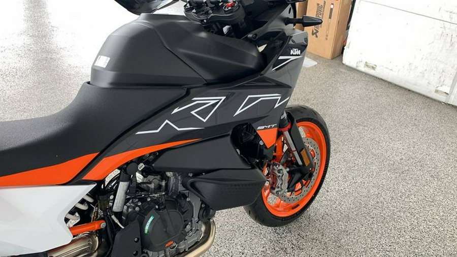 2024 KTM 890 SMT