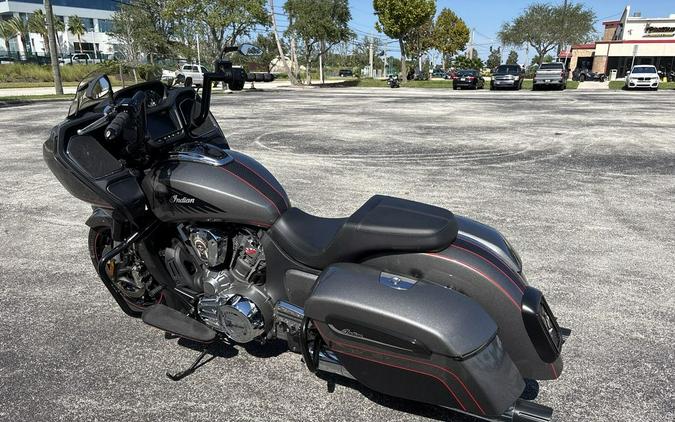 2020 Indian Motorcycle® Challenger Titanium Metallic