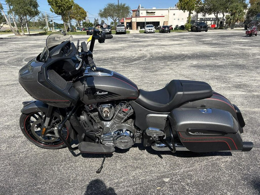 2020 Indian Motorcycle® Challenger Titanium Metallic