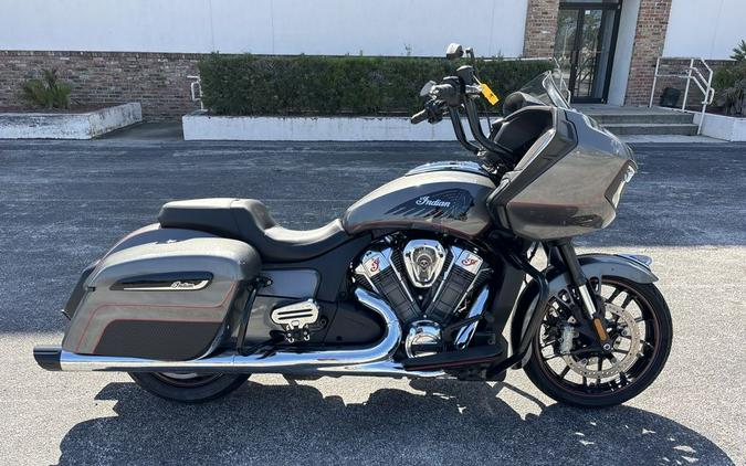2020 Indian Motorcycle® Challenger Titanium Metallic