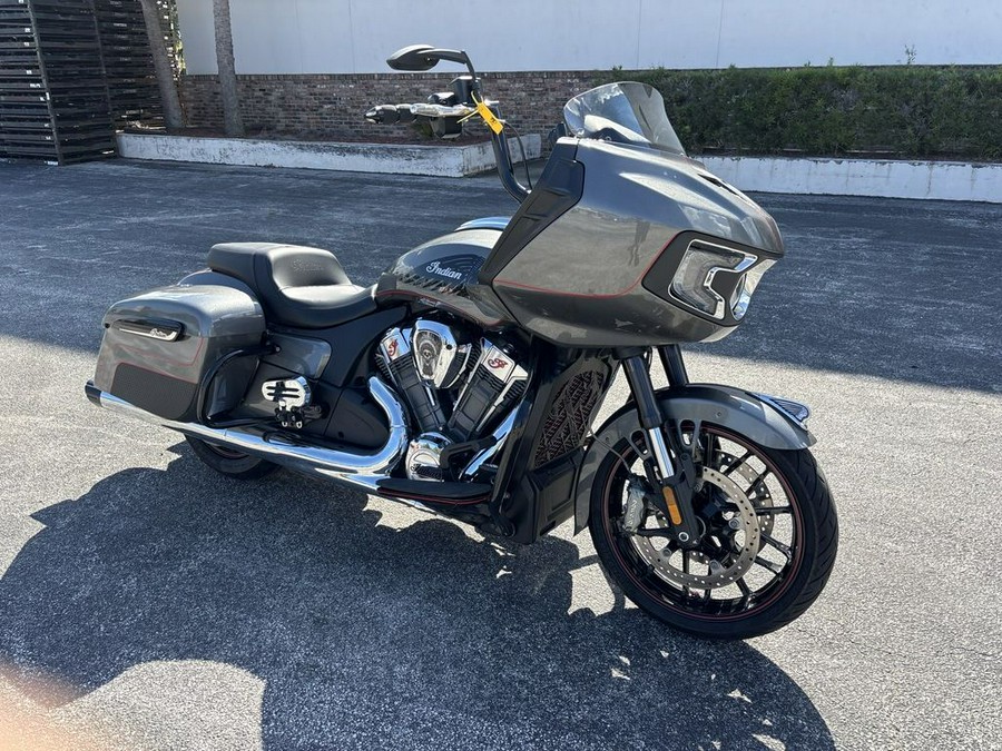 2020 Indian Motorcycle® Challenger Titanium Metallic
