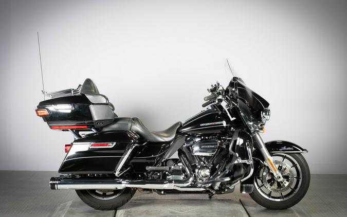 2017 Harley-Davidson Ultra Limited FLHTK