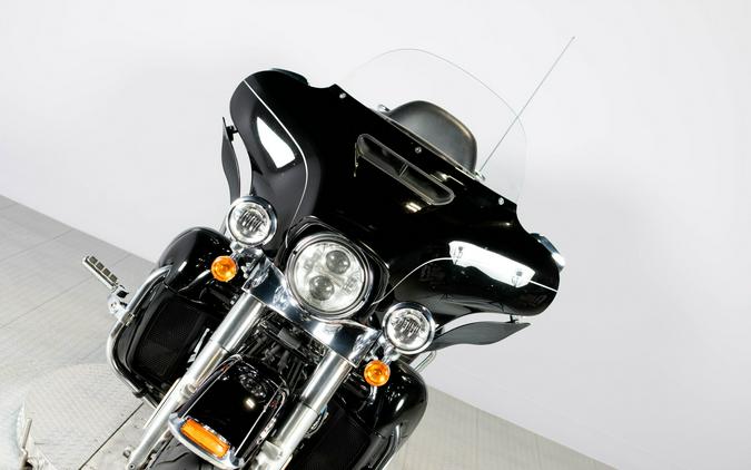 2017 Harley-Davidson Ultra Limited FLHTK