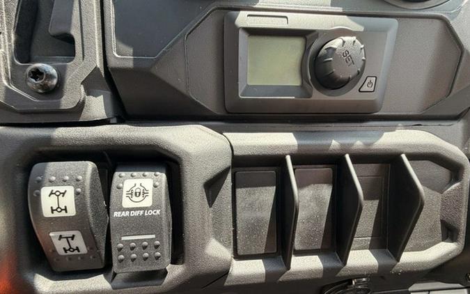 2026 Can-Am Defender DPS CAB HD10