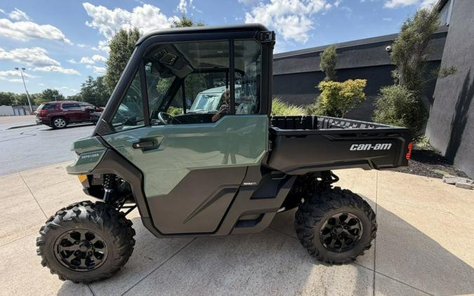 2026 Can-Am Defender DPS CAB HD10