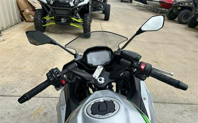 2024 Kawasaki Ninja 7 Hybrid ABS