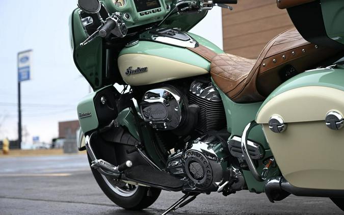 2017 Indian Motorcycle Roadmaster Willow Green Over Ivory Cream