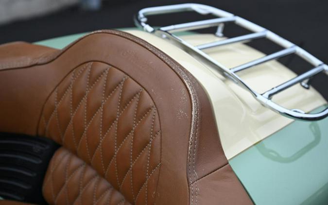 2017 Indian Motorcycle Roadmaster Willow Green Over Ivory Cream