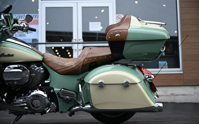 2017 Indian Motorcycle Roadmaster Willow Green Over Ivory Cream